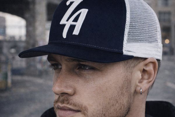4 Caps